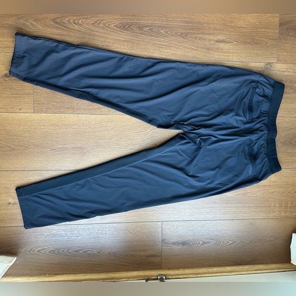 Men’s lululemon athletica Carbon Black Joggers/pants Size L. Nwot - Picture 15 of 16